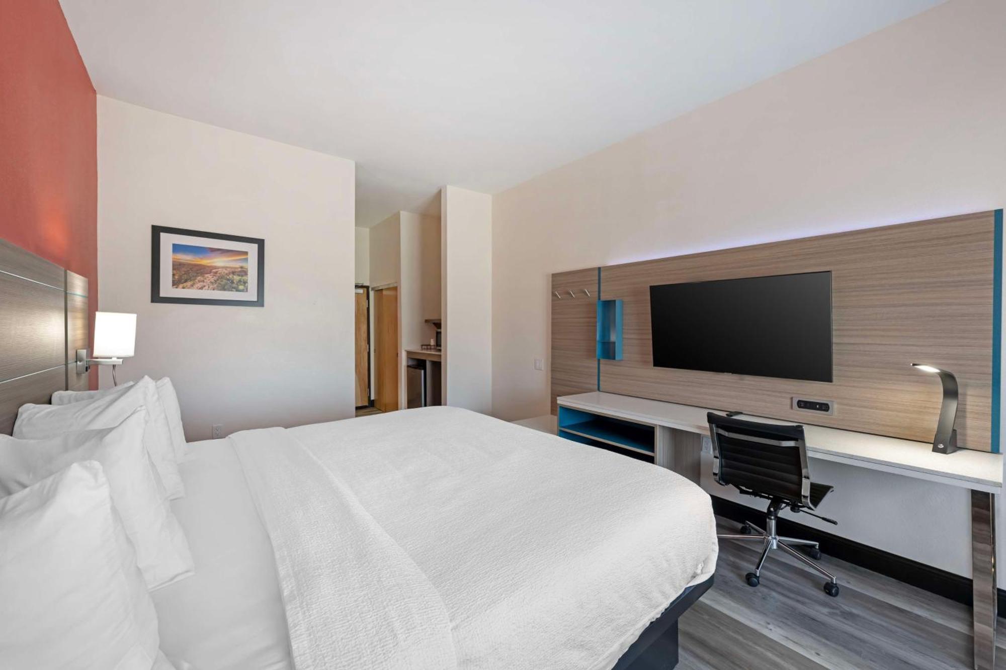 Best Western Plus Executive Residency Carlsbad Hotel Екстериор снимка